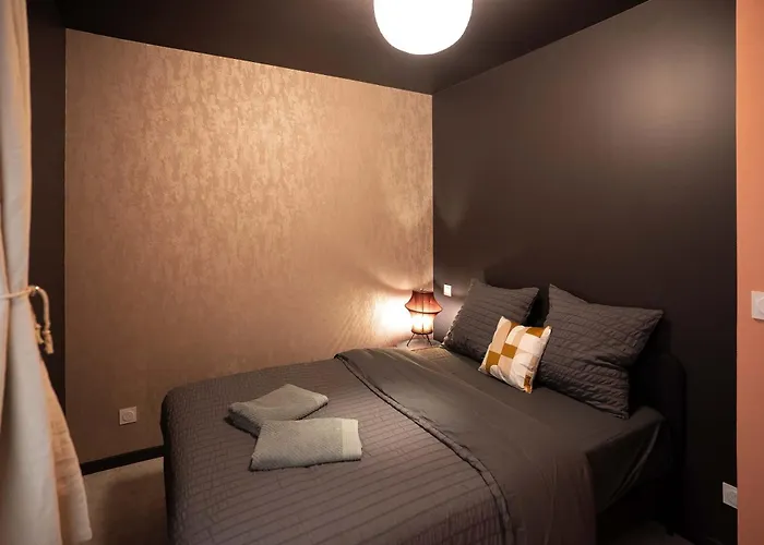 Le Jardin Secret - Zen En Centre St-quentin Apartment *